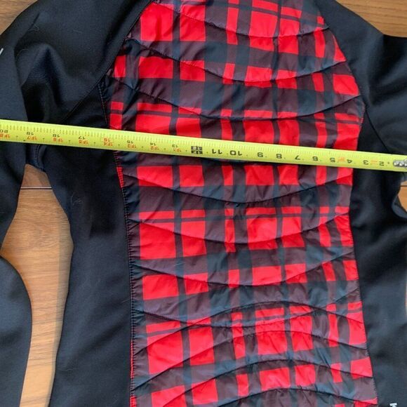 Karbon outdoor active jacket, black red check, body con, EUC, Sz M - Picture 9 of 13